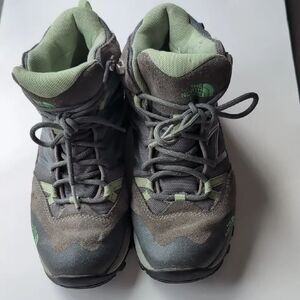 The North Face Leather Women's Hiking Gray and Green Athletic Shoes Size Us 6.5